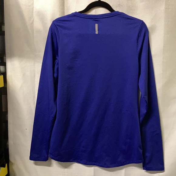 Marika Tek activewear top - Picture 3 of 3